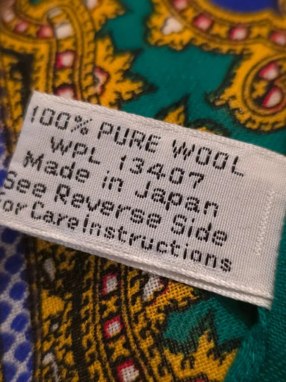 Pure wool scarf made in Japan